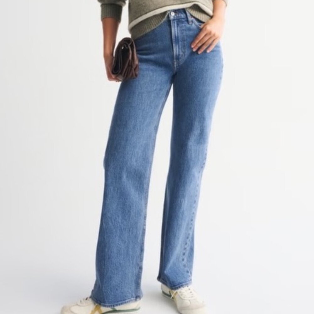 Abercrombie High Rise 90s Relaxed Jean 27 Long NWT